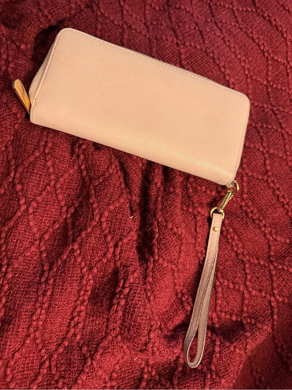Michael Kors Jet Set Travel Continental Zip Around Wallet Cream Pebbled Leather